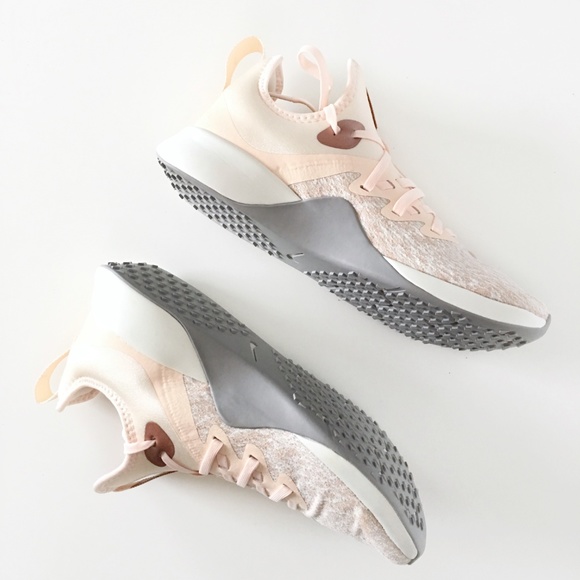 NIB Nike Foundation Elite 10 Womens - Picture 3 of 8